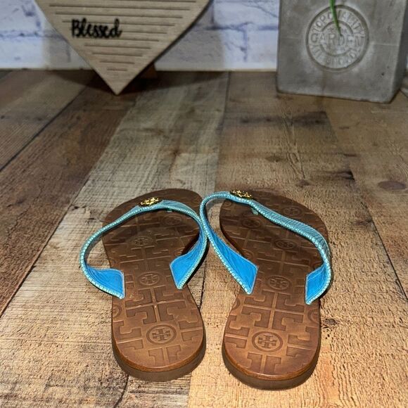 Tory Burch Blue Patent THORA Gold Logo Flip Flop Sandal US 7 M - Picture 8 of 14